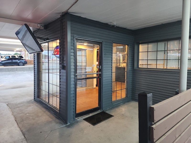 Zaiqa House (HMS zabiha Halal) logo