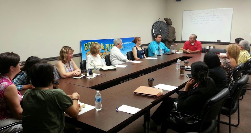 La Habra Area Chamber of Commerce logo