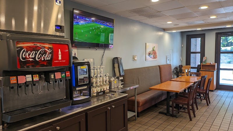 Tannour Mediterranean Grill logo