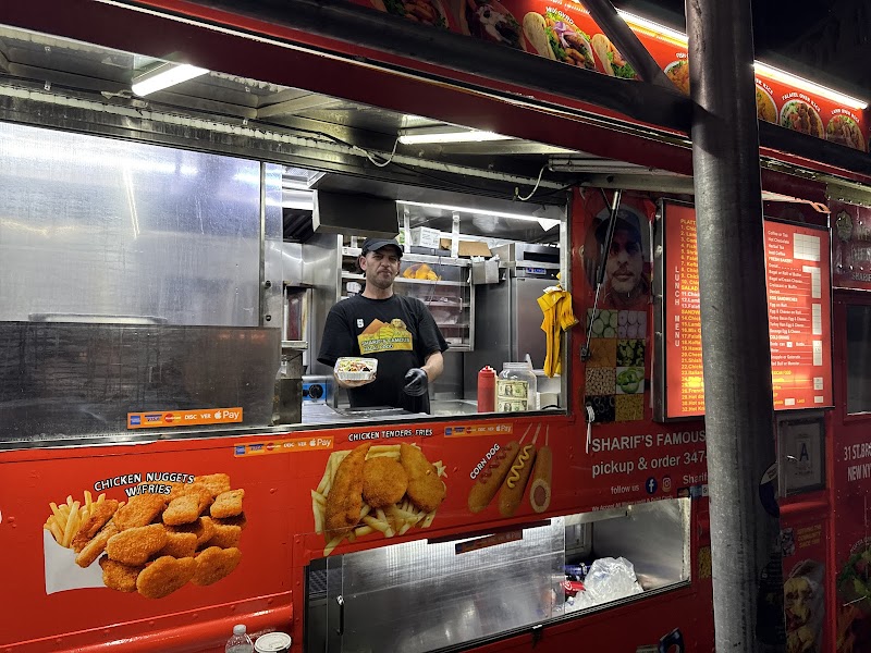 Sharif's Famous logo