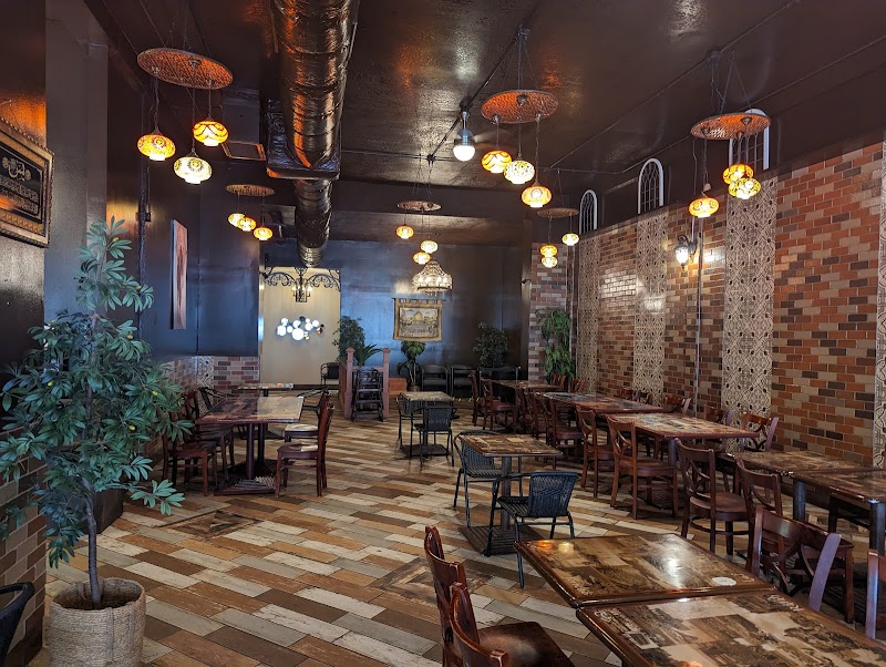 Wally's Falafel and Hummus logo