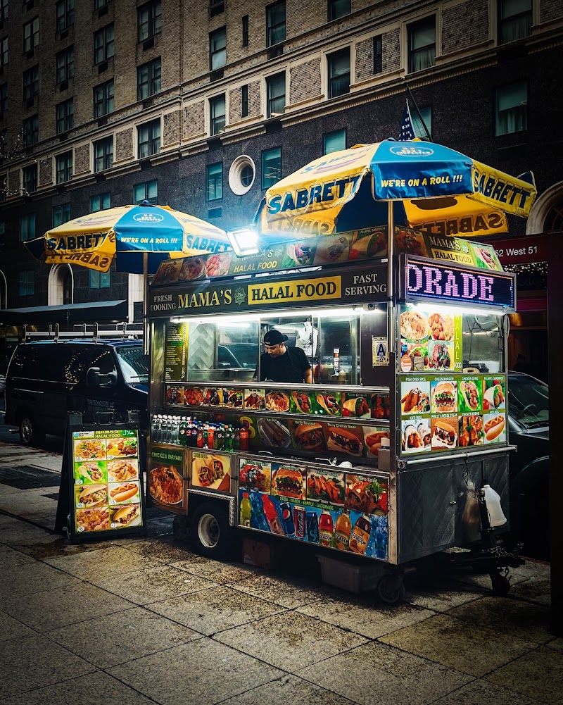 Mama Halal Food logo